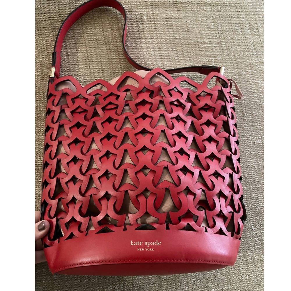 Kate Spade red Dorie Spade bucket bag - Picture 5 of 7